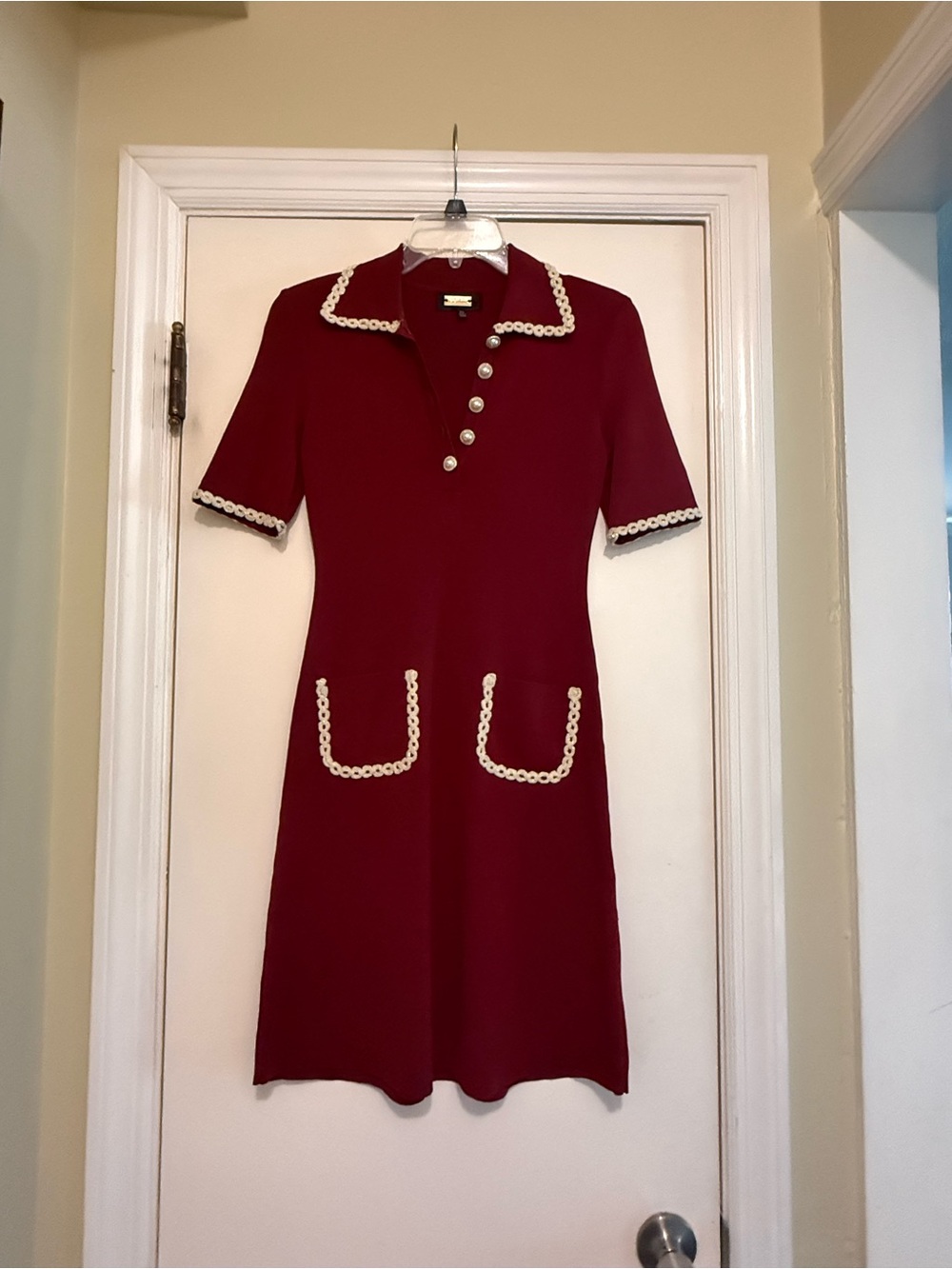 Alexia Admor Burgundy Midi Dress with Ivory Trim